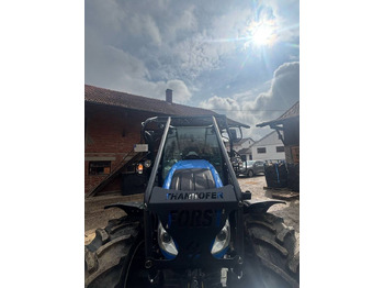 Traktor za šumarstvo New Holland T5.110 AutoCommand: slika Traktor za šumarstvo New Holland T5.110 AutoCommand