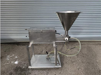 Oprema za prehrambenu industriju Turbo systems D900 stainless depositor: slika Oprema za prehrambenu industriju Turbo systems D900 stainless depositor Oprema za prehrambenu industriju Turbo systems D900 stainless depositor: slika Oprema za prehrambenu industriju Turbo systems D900 stainless depositor