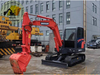 Mini bager DOOSAN DH60-7