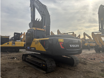 Bager gusjeničar Volvo EC 240: slika Bager gusjeničar Volvo EC 240