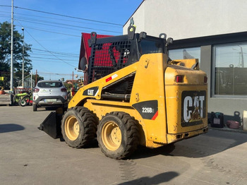 Mini utovarivač CAT 226 B 2: slika Mini utovarivač CAT 226 B 2