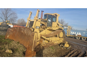 Buldožer CATERPILLAR D8