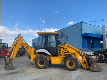 Rovokopač-utovarivač JCB 2 CX: slika Rovokopač-utovarivač JCB 2 CX Rovokopač-utovarivač JCB 2 CX: slika Rovokopač-utovarivač JCB 2 CX