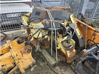 Šumarski stroj za krčenje JOHN DEERE