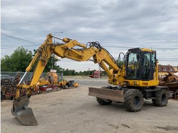 Bager na kotačima KOMATSU PW118