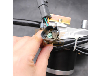 Novi Električni sustav Engine Parts 7834-41-2000 7834-41-2004 7834-41-3004 Accel Actuator Stepper Motor For Komatsu PC200-7 PC220-7 PC220LC-7: slika Novi Električni sustav Engine Parts 7834-41-2000 7834-41-2004 7834-41-3004 Accel Actuator Stepper Motor For Komatsu PC200-7 PC220-7 PC220LC-7