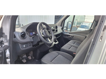 Dostavno vozilo sa zatvorenim sandukom Mercedes-Benz 315 317 319 Sprinter III Koffer: slika Dostavno vozilo sa zatvorenim sandukom Mercedes-Benz 315 317 319 Sprinter III Koffer