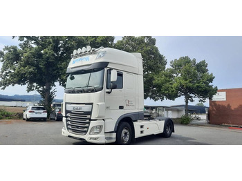 Tegljač DAF XF 106 460