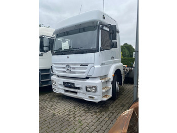 Tegljač MERCEDES-BENZ