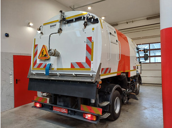 Cestovna čistilica RENAULT D12 Zamiatarka Kehrmaschine 2 Motoren SEMAT Zoeller Szczotki L/R Euro 6 PM10 2017r: slika Cestovna čistilica RENAULT D12 Zamiatarka Kehrmaschine 2 Motoren SEMAT Zoeller Szczotki L/R Euro 6 PM10 2017r