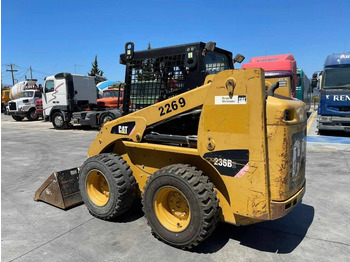 Mini utovarivač CAT 236 B: slika Mini utovarivač CAT 236 B