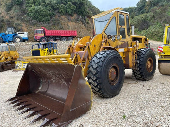 Utovarivač na kotačima CATERPILLAR 966C