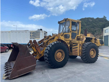 Utovarivač na kotačima CAT 980 B: slika Utovarivač na kotačima CAT 980 B