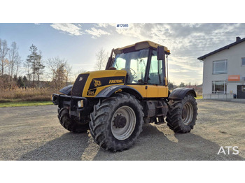 Traktor JCB