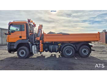 Kiper, Kamion s kranom Tipper/sand spreader with HDS - MAN TGS 28.360 6x4 (2008): slika Kiper, Kamion s kranom Tipper/sand spreader with HDS - MAN TGS 28.360 6x4 (2008)