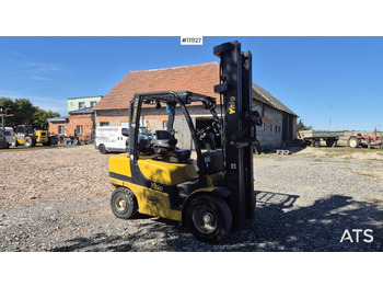 Plinski viličar YALE