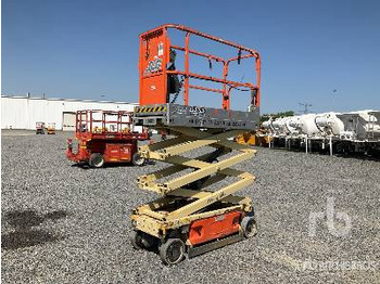 Škarasta podizna platforma JLG