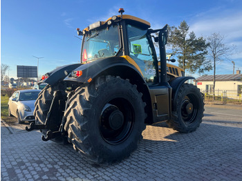 Traktor JCB Fastrac 8310: slika Traktor JCB Fastrac 8310