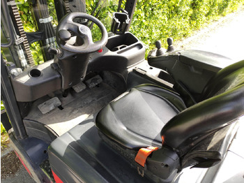 Električni viličar Linde E30HL-01/600-387: slika Električni viličar Linde E30HL-01/600-387