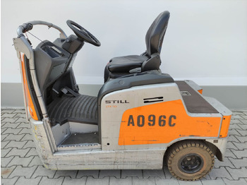 Vučni traktor STILL