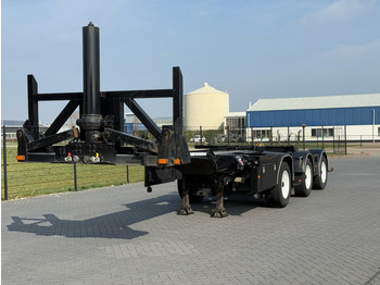 Transporter kontejnera/ Poluprikolica s izmjenjivim sanducima D-TEC