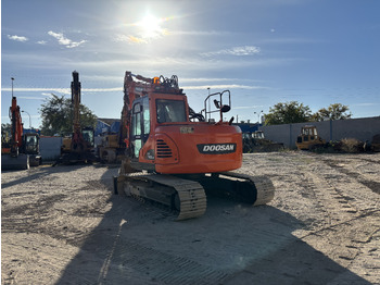 Bager gusjeničar DOOSAN DX140-3: slika Bager gusjeničar DOOSAN DX140-3