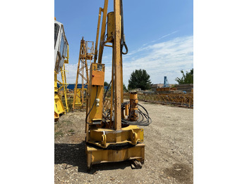 Toranjska dizalica LIEBHERR