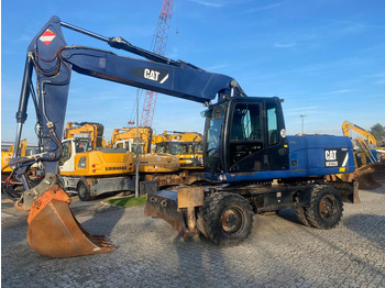 Bager na kotačima CATERPILLAR M322D