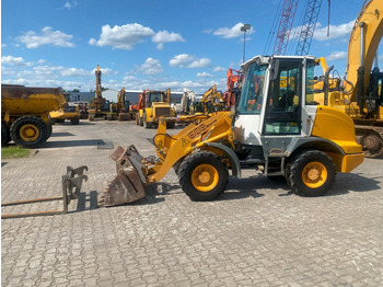 Utovarivač na kotačima LIEBHERR L 506