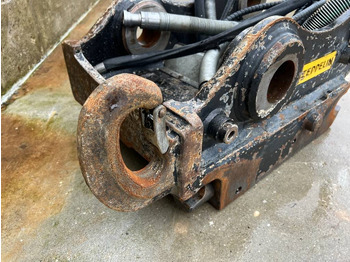 Brza spojka za Građevinski strojevi OilQuick OQ70/55: slika Brza spojka za Građevinski strojevi OilQuick OQ70/55