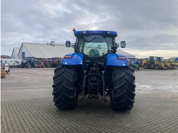 Traktor New Holland T7050: slika Traktor New Holland T7050