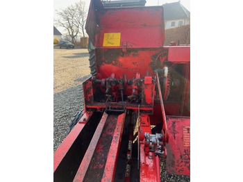 Kvadratna balirka Welger AP61 PRESSER: slika Kvadratna balirka Welger AP61 PRESSER Kvadratna balirka Welger AP61 PRESSER: slika Kvadratna balirka Welger AP61 PRESSER