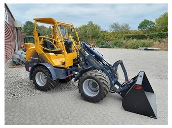 Zglobni utovarivač EUROTRAC