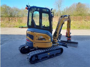 Mini bager XCMG xe27e med rototilt: slika Mini bager XCMG xe27e med rototilt