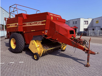 Kvadratna balirka NEW HOLLAND