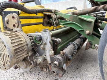 Zakup  John Deere 2750E Triplex John Deere 2750E Triplex: slika Zakup  John Deere 2750E Triplex John Deere 2750E Triplex