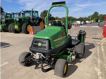 Vrtna kosilica John Deere 7500AE Fairway Mower: slika Vrtna kosilica John Deere 7500AE Fairway Mower