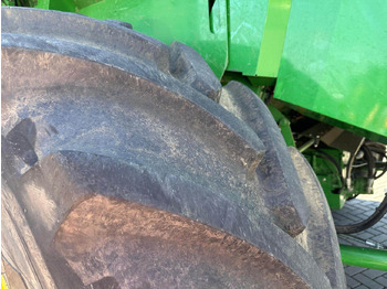Kombajn za žetvu John Deere T670i HM: slika Kombajn za žetvu John Deere T670i HM