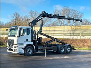 Kamion s kukastom dizalicom MAN TGS 26.470