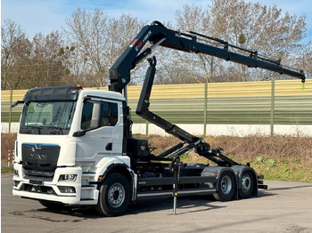 Kamion s kukastom dizalicom MAN TGS 26.470