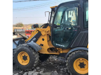 Utovarivač na kotačima VOLVO