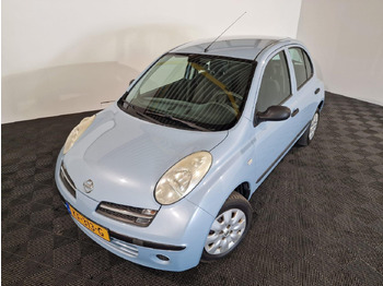 Automobil NISSAN