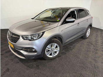 Automobil OPEL
