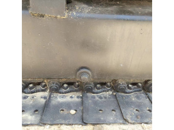 Mini bager CATERPILLAR 305: slika Mini bager CATERPILLAR 305