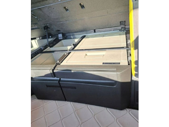 Kabina i unutrašnjost VOLVO FH