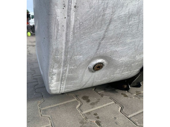 Spremnik goriva za Kamion ZBIORNIK PALIWA RENAULT VOLVO LOW DECK 130x69x56: slika Spremnik goriva za Kamion ZBIORNIK PALIWA RENAULT VOLVO LOW DECK 130x69x56