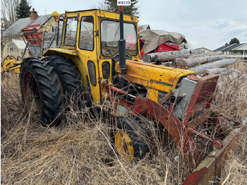 Traktor MASSEY FERGUSON 1000 series