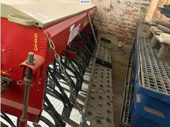 Oprema za prevrtanje sijena 2002 Tume KL 2500 seeder: slika Oprema za prevrtanje sijena 2002 Tume KL 2500 seeder