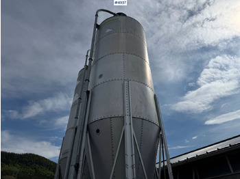 Oprema za stoku 2008 Mafa 27.6 cubic meter feed silos x2: slika Oprema za stoku 2008 Mafa 27.6 cubic meter feed silos x2