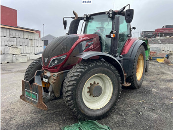 Zakup  2017 Valtra T234 tractor Plow rigged Tractor 2017 Valtra T234 tractor Plow rigged Tractor: slika Zakup  2017 Valtra T234 tractor Plow rigged Tractor 2017 Valtra T234 tractor Plow rigged Tractor